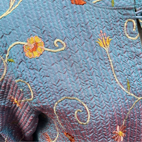 Sam Hilu quilted iridescent periwinkle embroidered floral lightweight jacket S/M - Picture 7 of 11